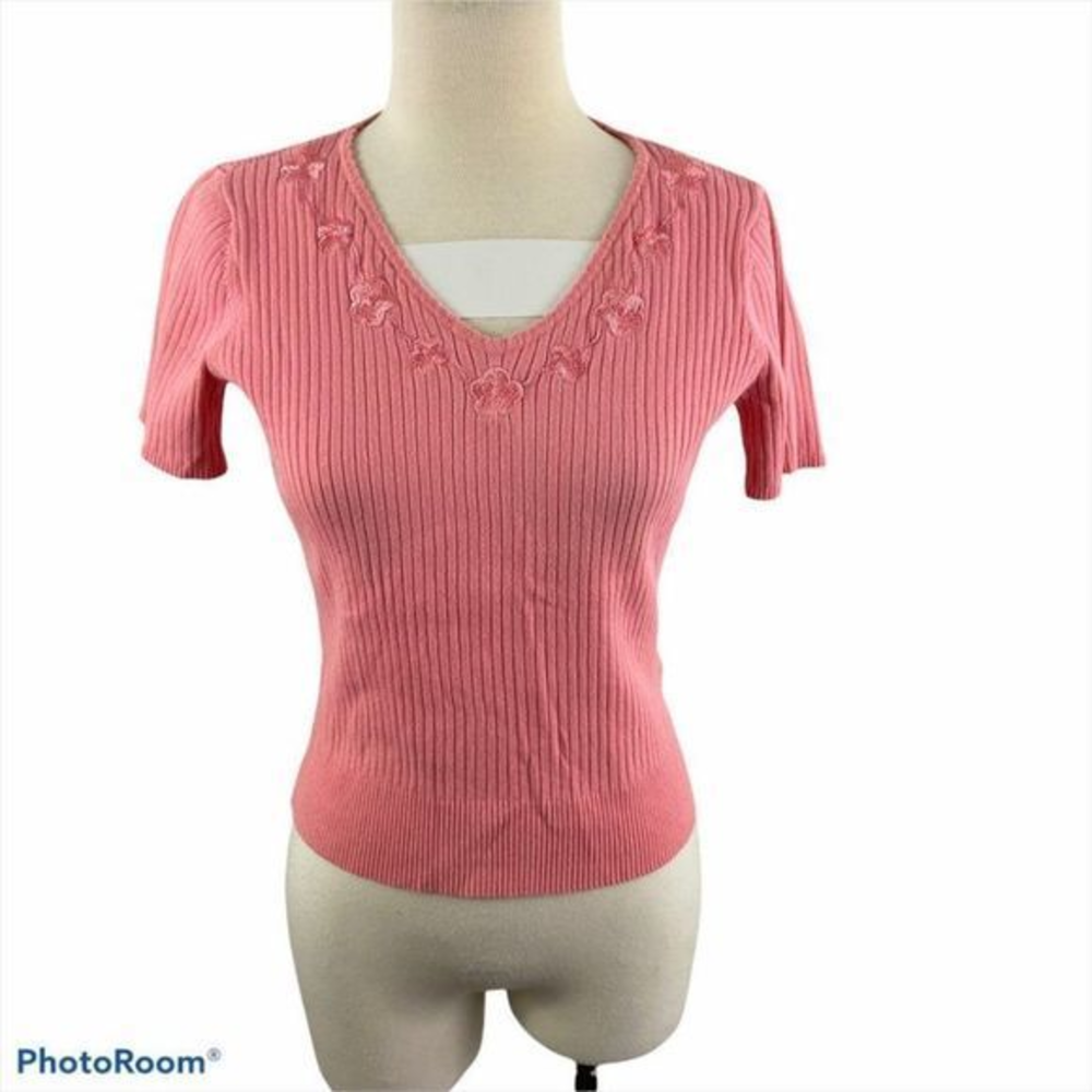 DIVERSIONS Pink V‎ Neck Floral Tee